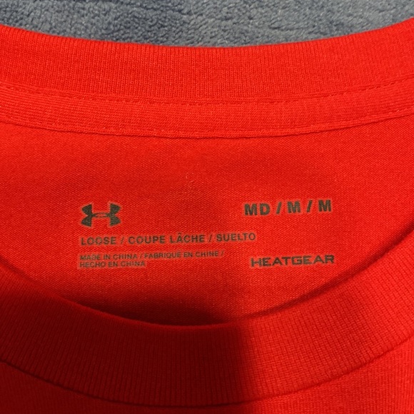 Under Armour red tshirt - Picture 2 of 3